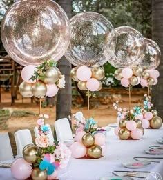 Balloon Centerpiece Creations